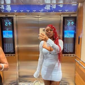 Meet your Posher, Rose